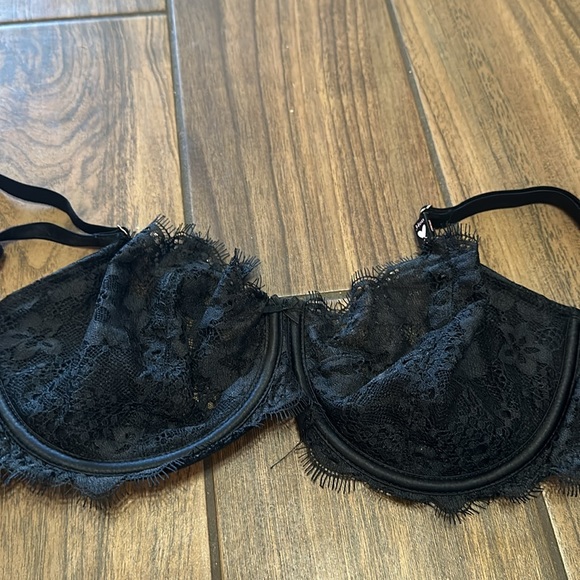 Brand New 34 DD Dream Angels black lace lightly lined black bra - Picture 4 of 4
